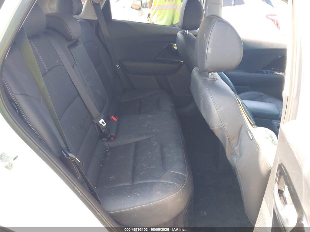 KNDCC3LC5N5547481 2022 KIA NIRO photo no. 8