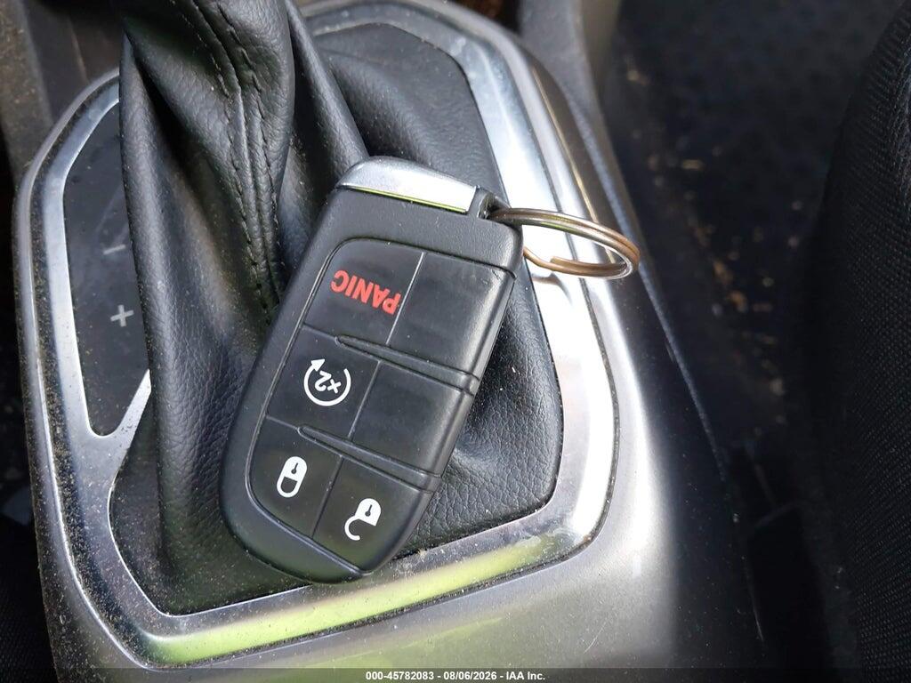 ZACNJDB10NPN83507 2022 JEEP RENEGADE photo no. 11