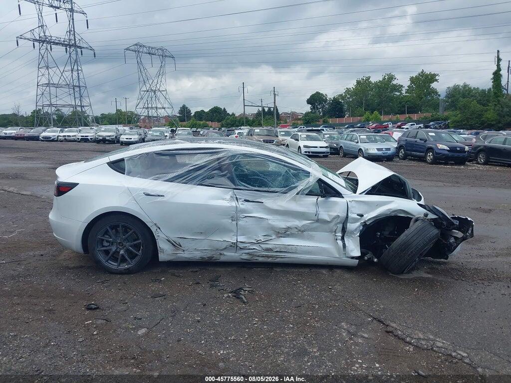 5YJ3E1EB9NF324605 2022 TESLA MODEL 3 photo no. 12