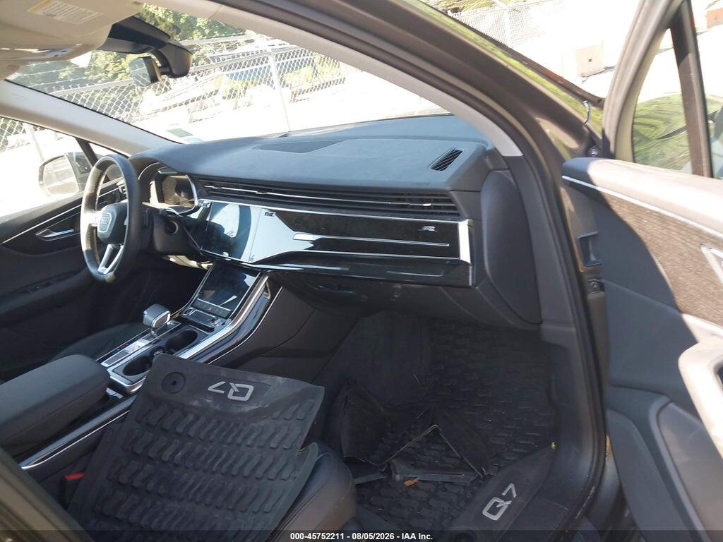 WA1AXBF79ND019141 2022 AUDI Q7 photo no. 5