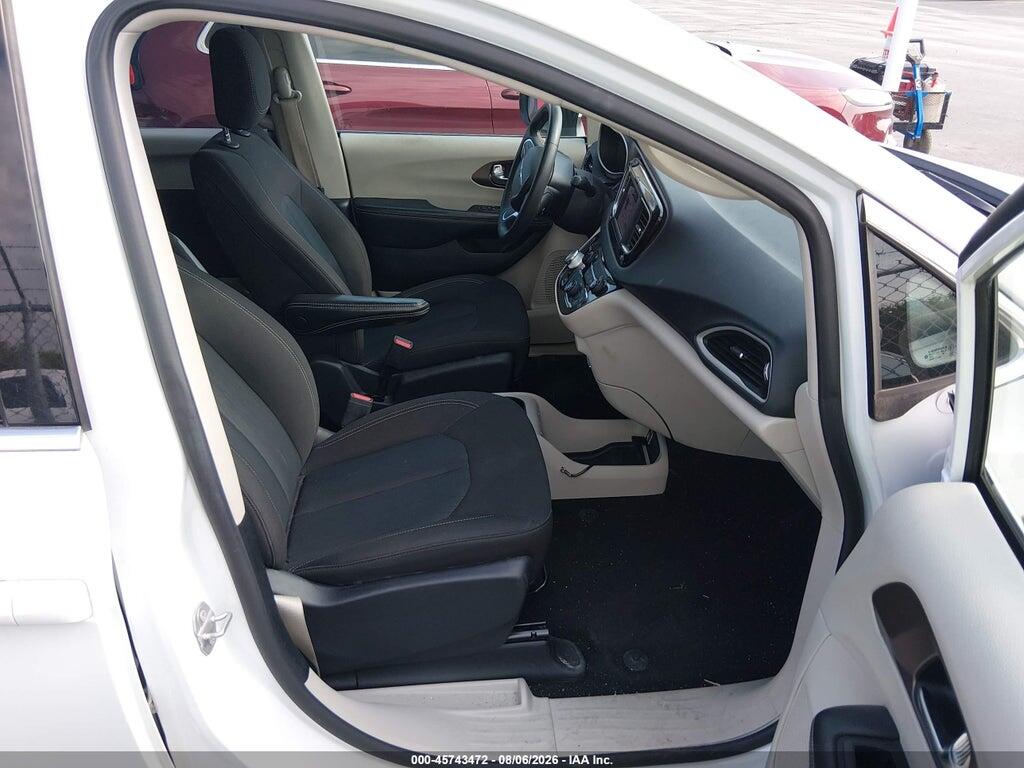 2C4RC1CG3NR226267 2022 CHRYSLER VOYAGER photo no. 5