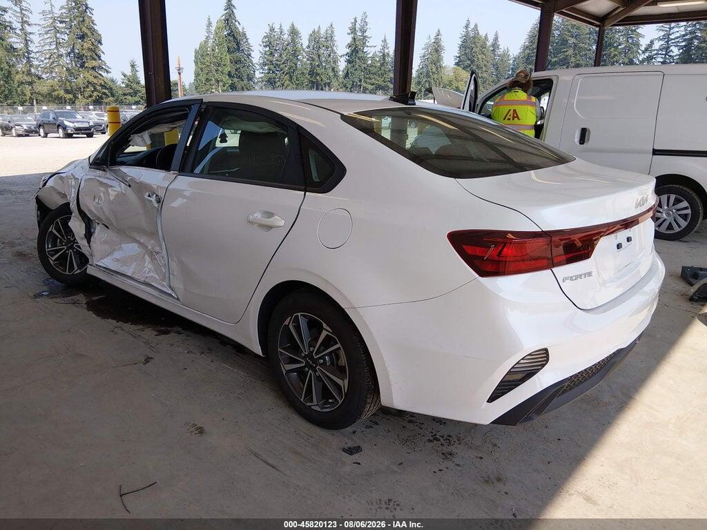 3KPF24AD3PE538951 2023 KIA FORTE photo no. 3