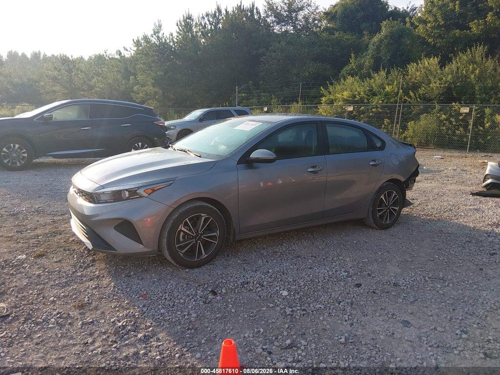 3KPF24AD9PE682598 2023 KIA FORTE photo no. 2