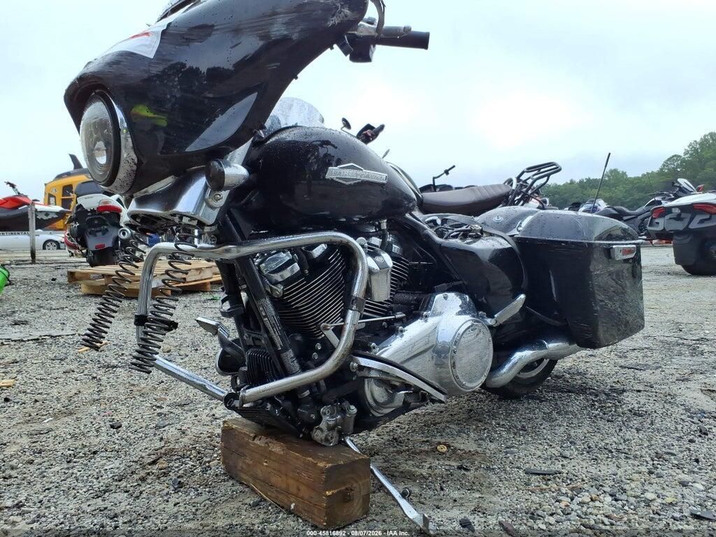 1HD1KBC18PB652957 2023 HARLEY-DAVIDSON FLHX photo no. 2