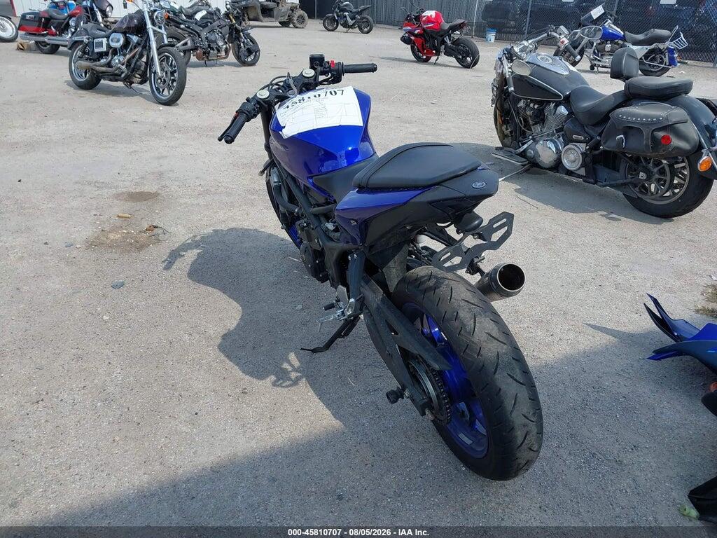 MH3RH18Y5PK012998 2023 YAMAHA YZFR3 photo no. 3