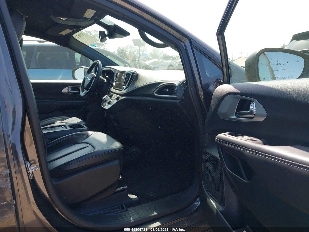 2C4RC1L74PR565607 2023 CHRYSLER PACIFICA HYBRID photo no. 5