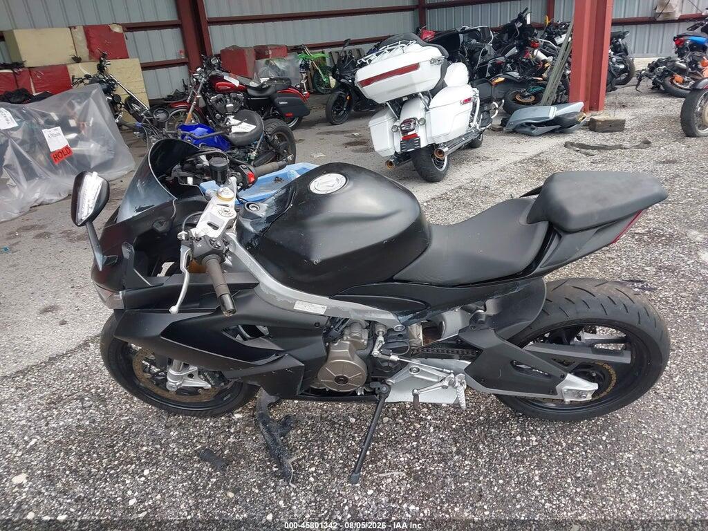 ZD4KSUG07PS001049 2023 APRILIA RS photo no. 12