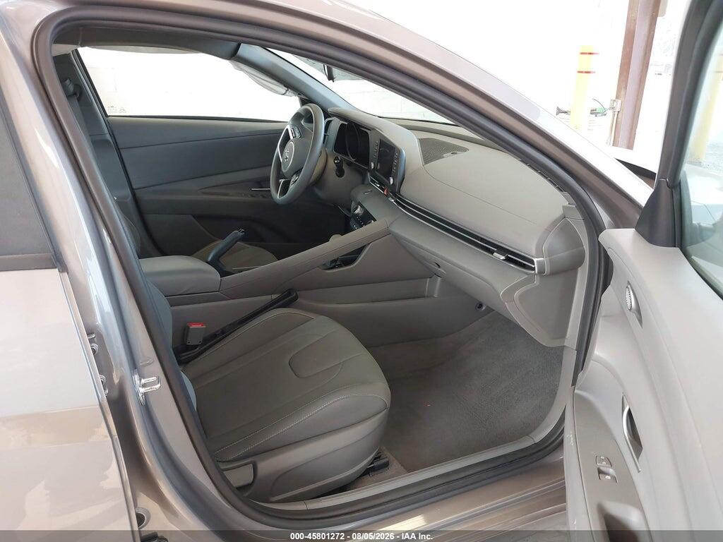 KMHLM4AG1PU491925 2023 HYUNDAI ELANTRA photo no. 5