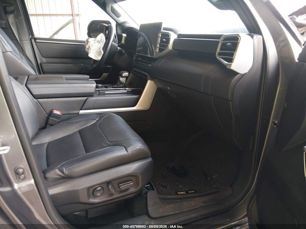 7SVAAABA0PX005378 2023 TOYOTA SEQUOIA photo no. 5