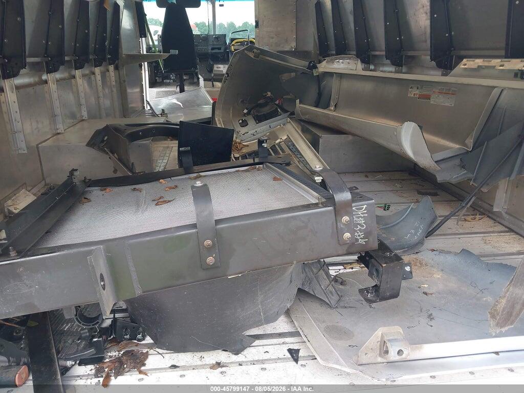 1F66F5KN4P0A03124 2023 FORD F-59 COMMERCIAL STRIPPED photo no. 7