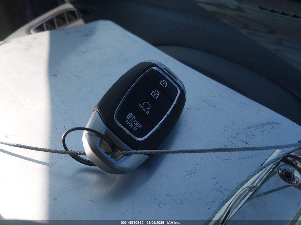 KMHRC8A36PU221414 2023 HYUNDAI VENUE photo no. 11