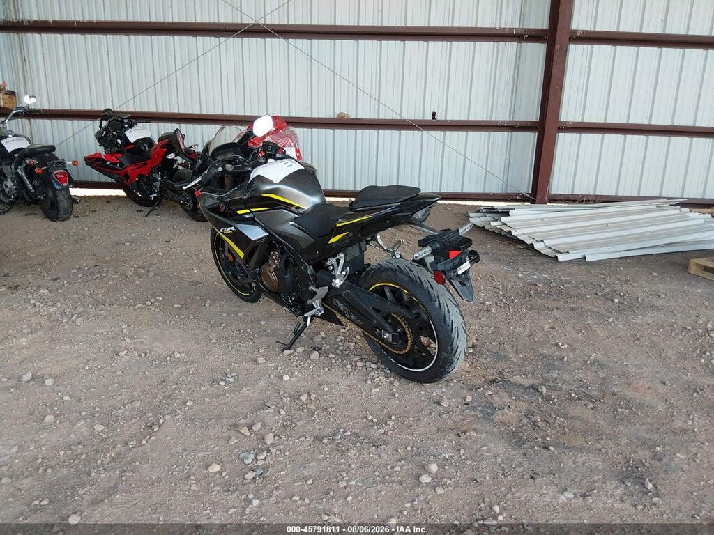 MLHPC6252P5400802 2023 HONDA CBR500 photo no. 3