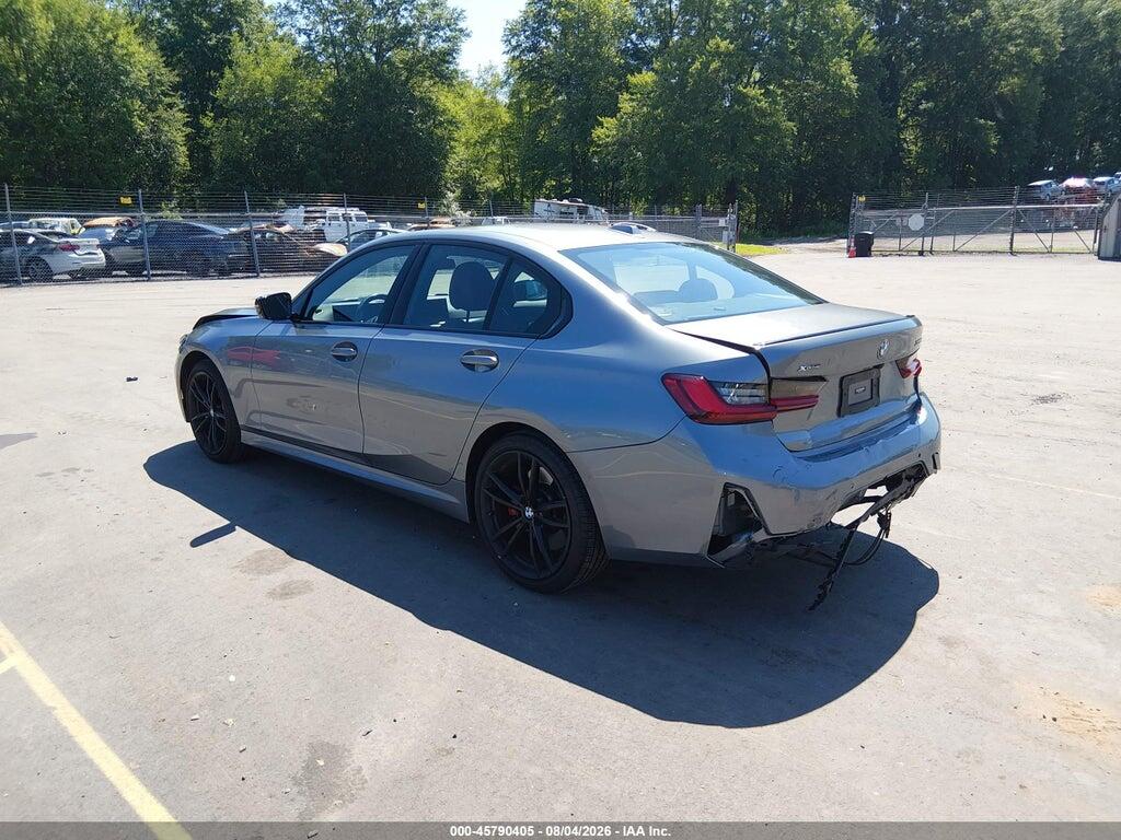 3MW89FF04P8D17361 2023 BMW 330I photo no. 3