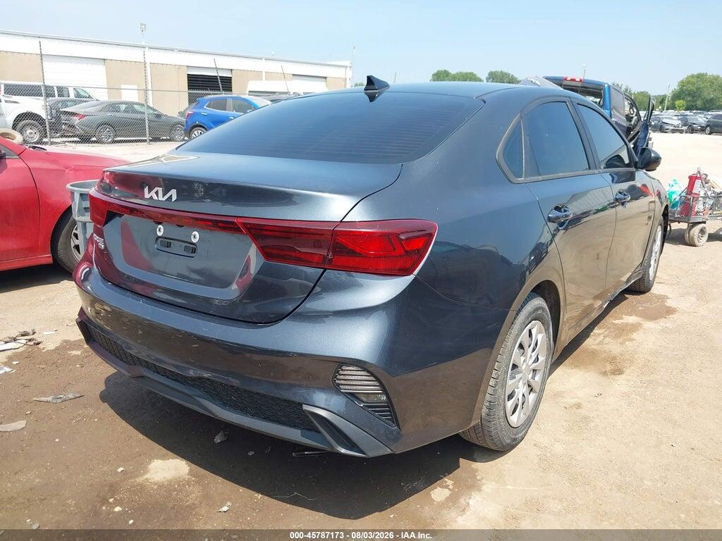 3KPF24AD6PE643564 2023 KIA FORTE photo no. 4