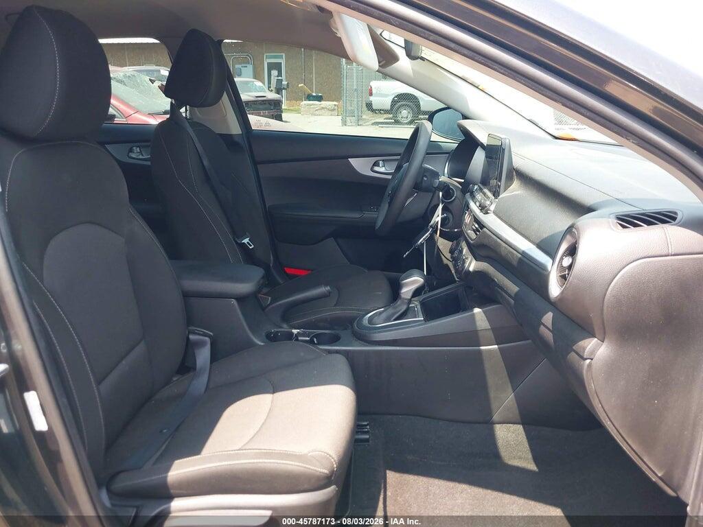 3KPF24AD6PE643564 2023 KIA FORTE photo no. 5