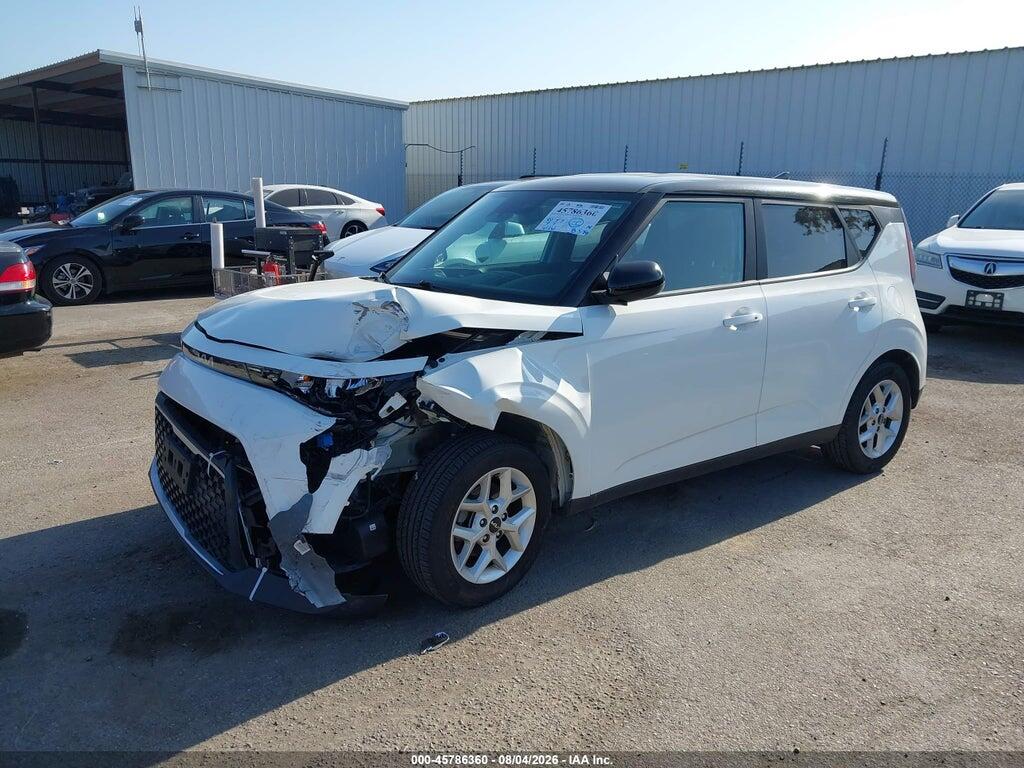KNDJ23AU0P7194175 2023 KIA SOUL photo no. 2