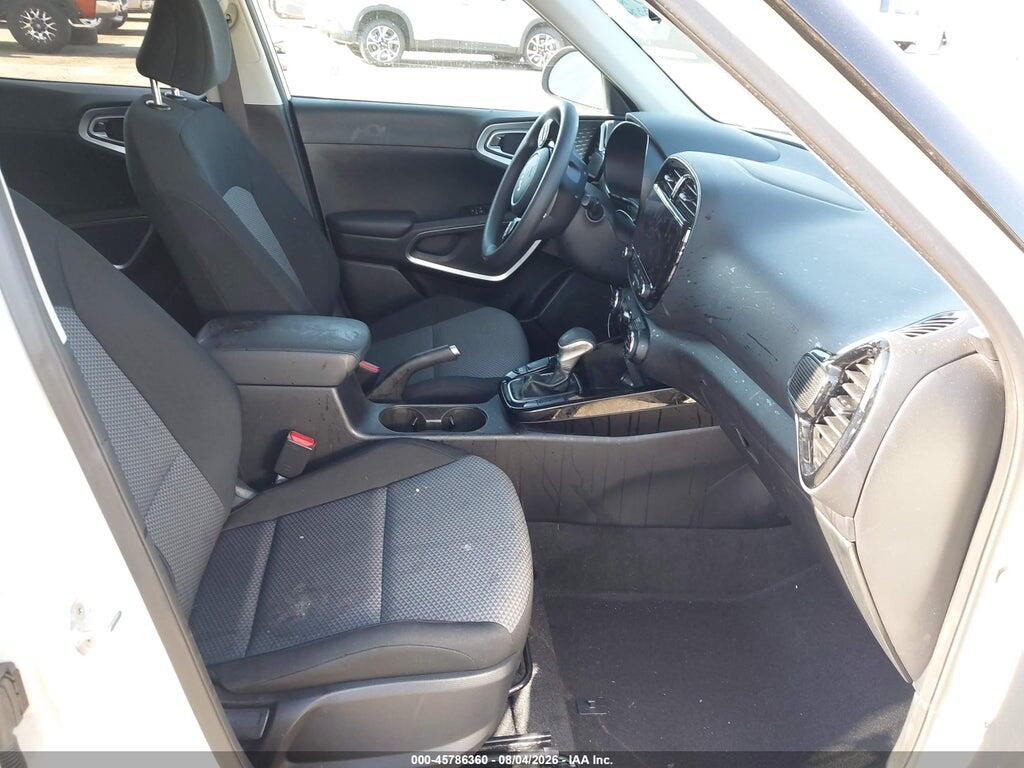 KNDJ23AU0P7194175 2023 KIA SOUL photo no. 5