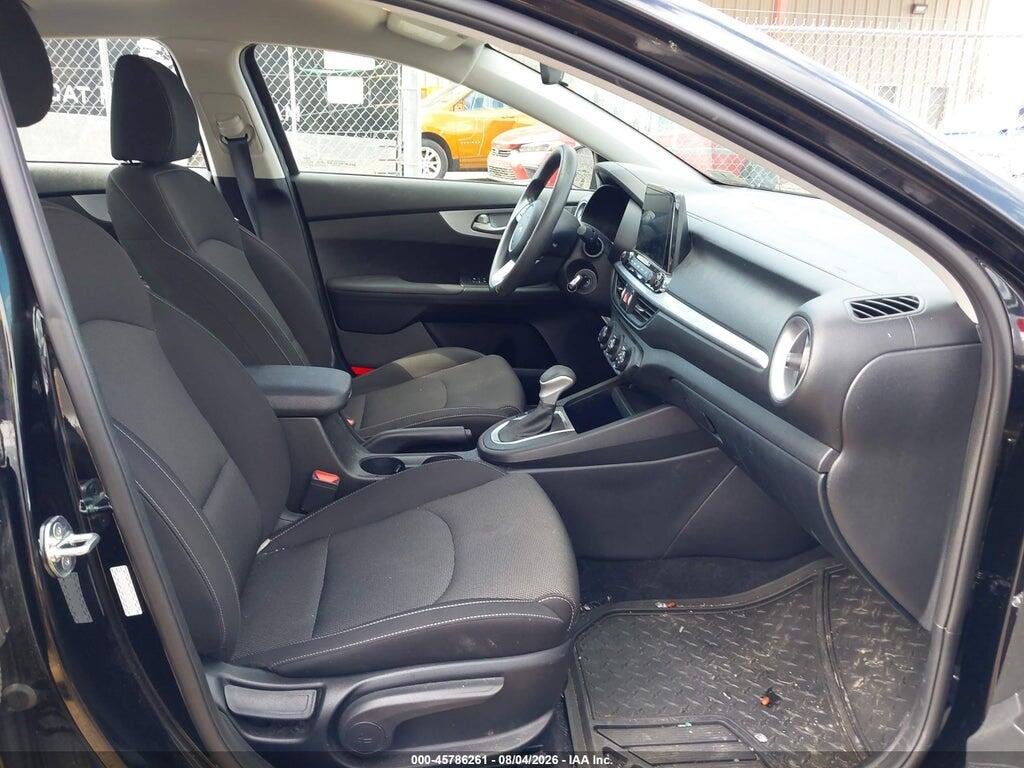 3KPF24AD4PE548534 2023 KIA FORTE photo no. 5