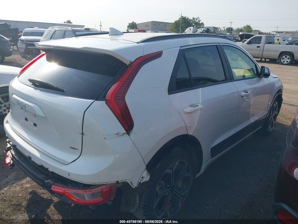 KNDCR3LE8P5116510 2023 KIA NIRO photo no. 4