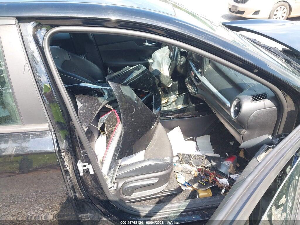 3KPF54AD5PE515677 2023 KIA FORTE photo no. 5