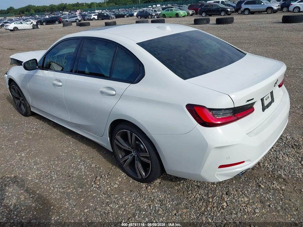 3MW89FF08P8D12728 2023 BMW 330I photo no. 3