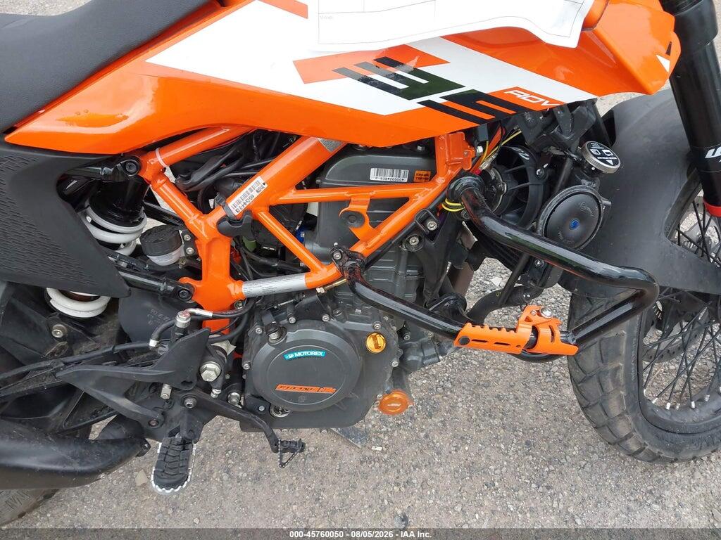 MD2JGJ408PC262464 2023 KTM 390 photo no. 8