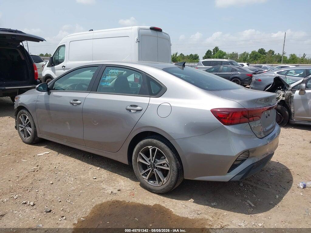 3KPF24AD1PE628924 2023 KIA FORTE photo no. 3
