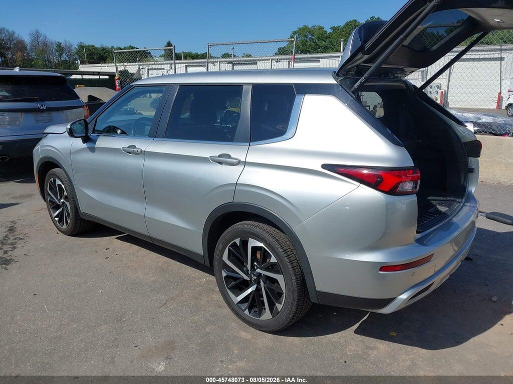JA4J4UA82PZ035496 2023 MITSUBISHI OUTLANDER photo no. 3