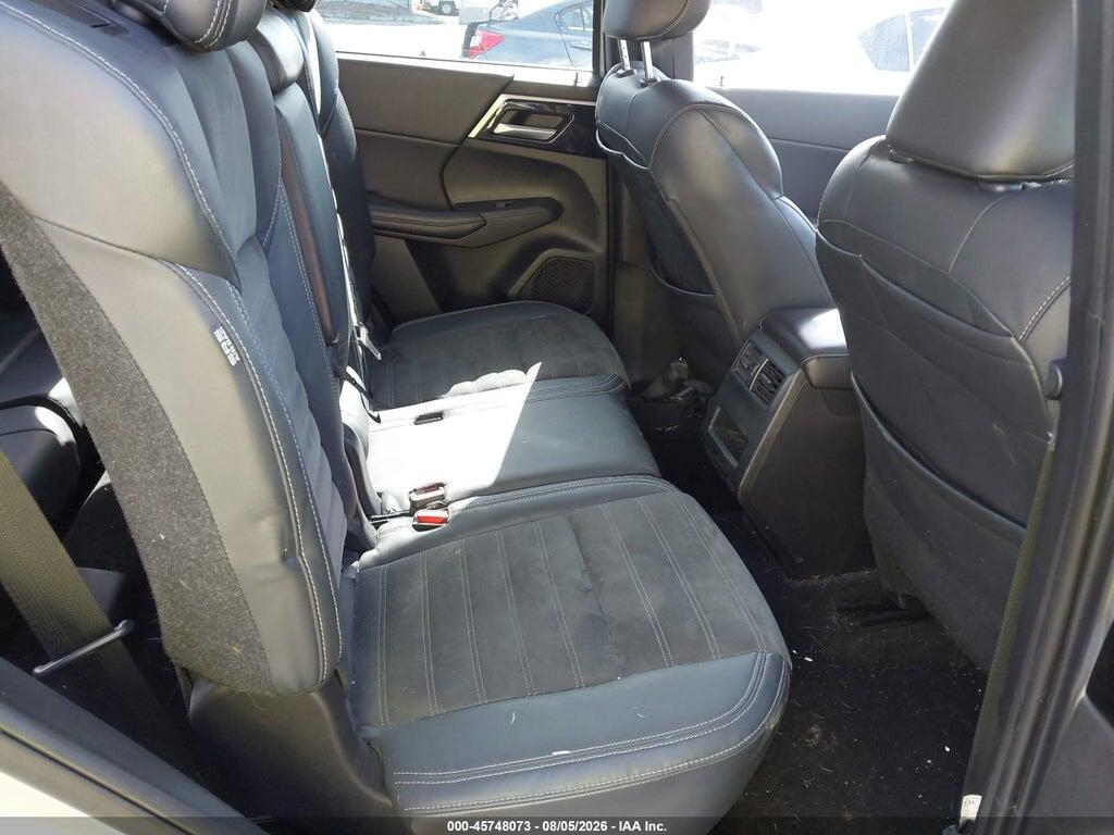 JA4J4UA82PZ035496 2023 MITSUBISHI OUTLANDER photo no. 8
