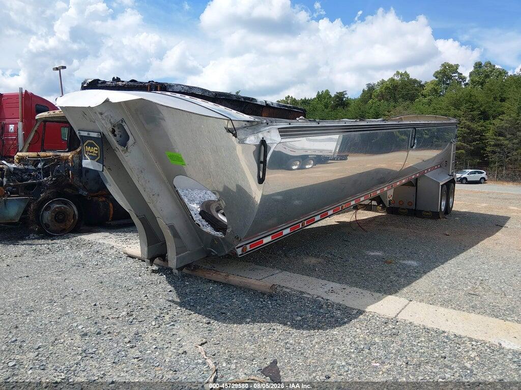 5MADN4021PW070330 2023 MAC TRAILER MFG END DUMP photo no. 2