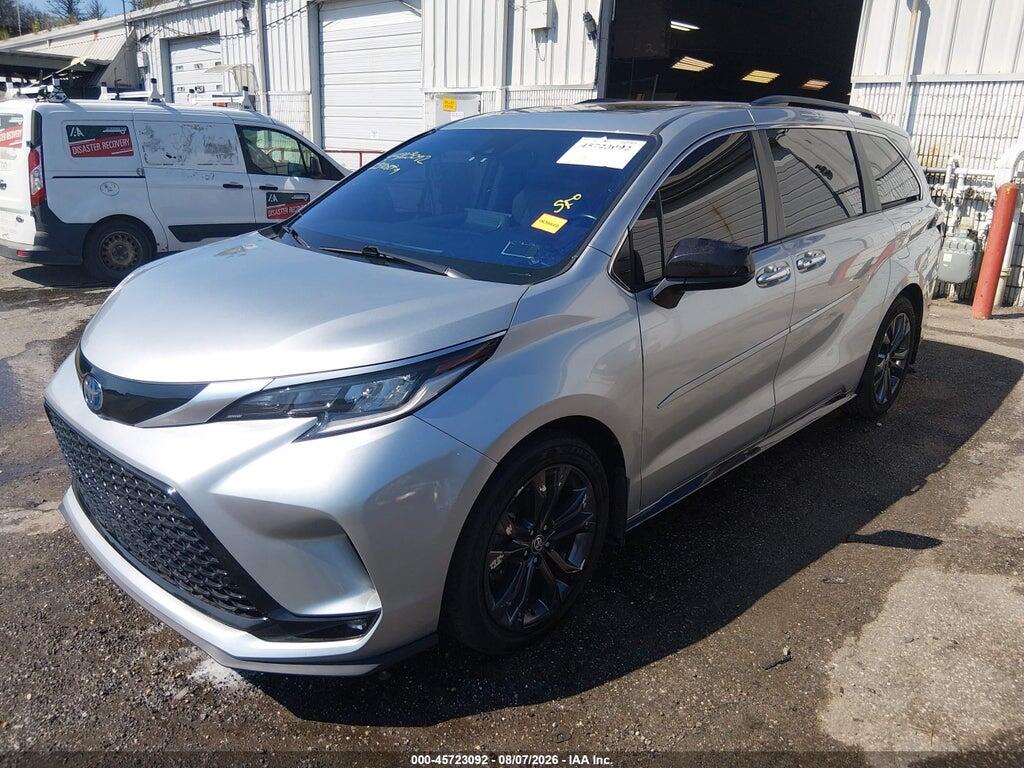 5TDDRKEC3PS178353 2023 TOYOTA SIENNA photo no. 2