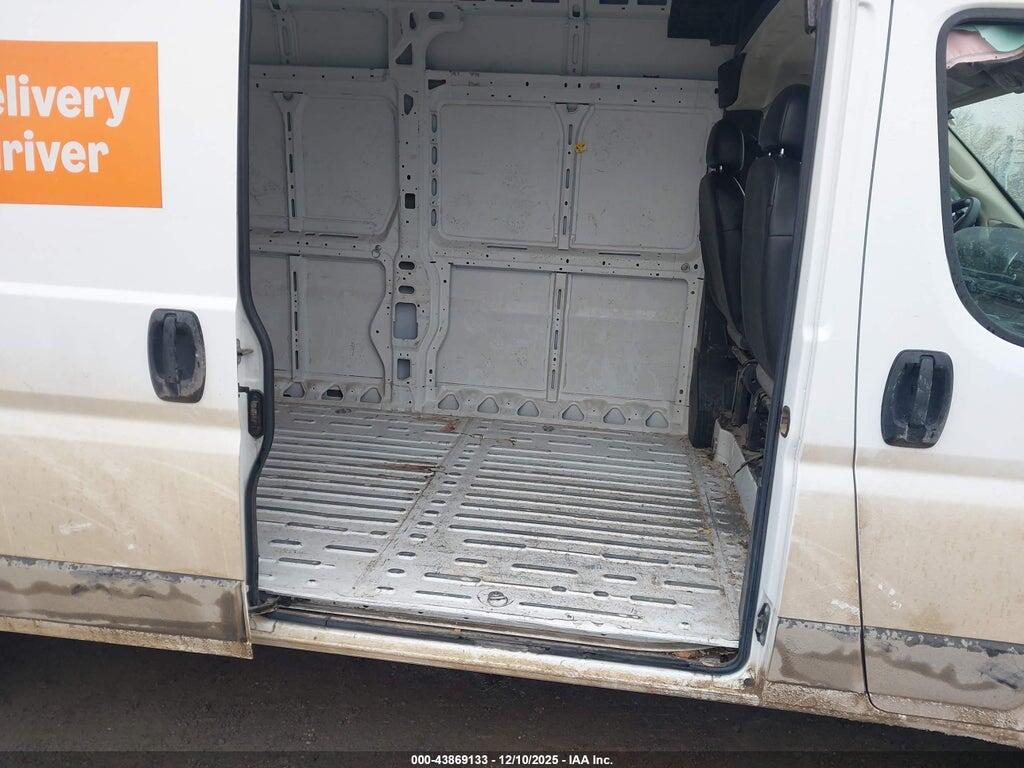 3C6LRVDGXPE524028 2023 RAM PROMASTER 2500 photo no. 8