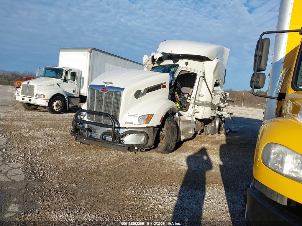 1XPBDP9X0PD879426 2023 PETERBILT 579 photo no. 2