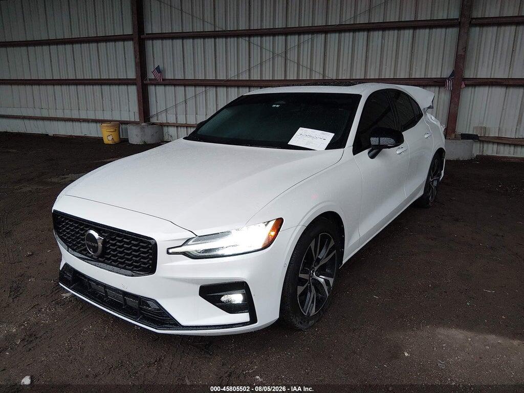 7JRL12TL8RG317560 2024 VOLVO S60 photo no. 2