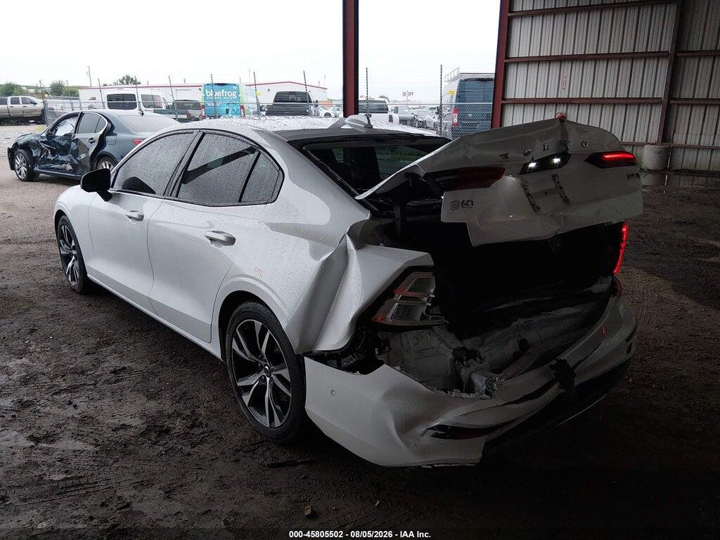 7JRL12TL8RG317560 2024 VOLVO S60 photo no. 3