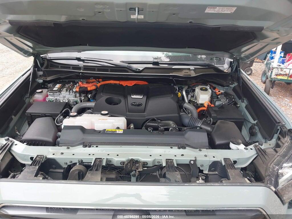 7SVAAABA1RX033886 2024 TOYOTA SEQUOIA photo no. 10