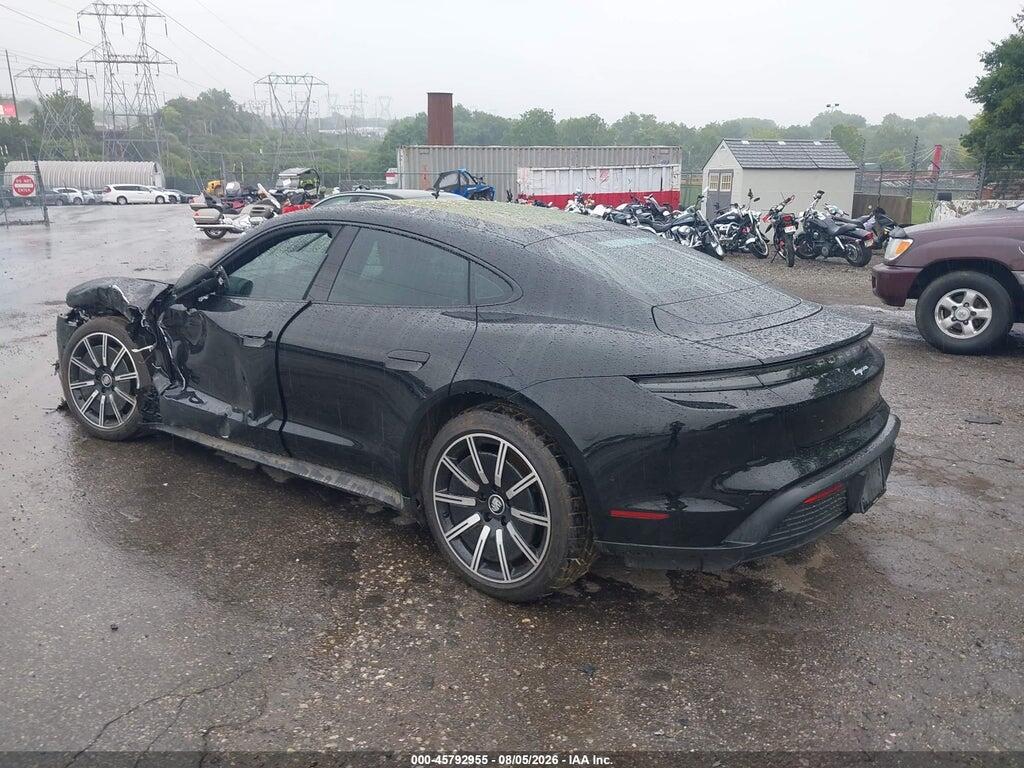 WP0AA2Y15RSA11882 2024 PORSCHE TAYCAN photo no. 3