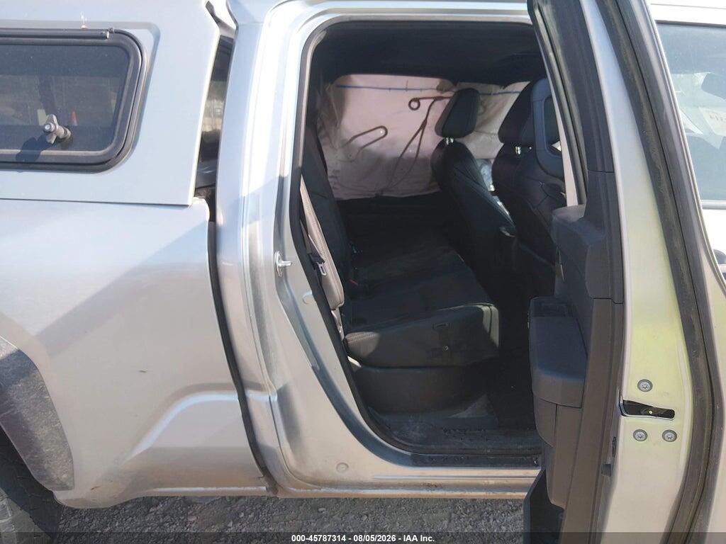 3TMLB5JN0RM059946 2024 TOYOTA TACOMA photo no. 8