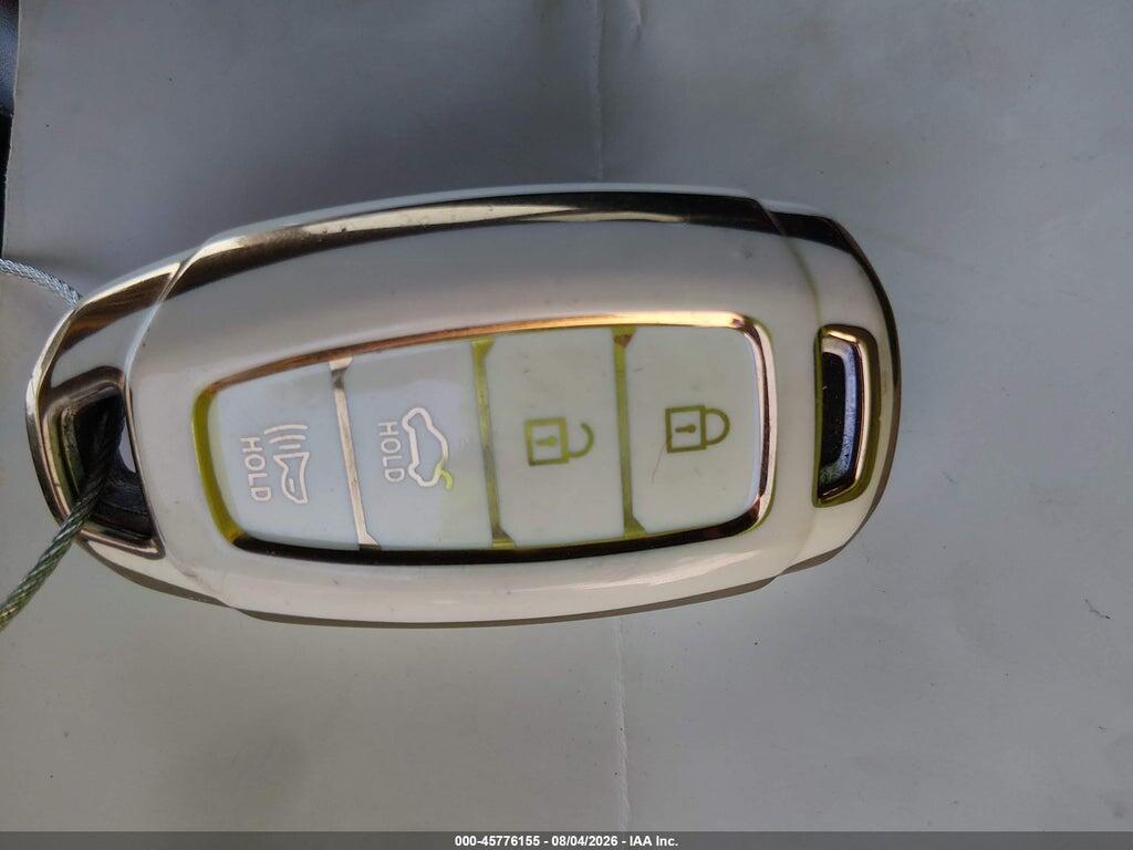 KMHRC8A33RU306035 2024 HYUNDAI VENUE photo no. 11