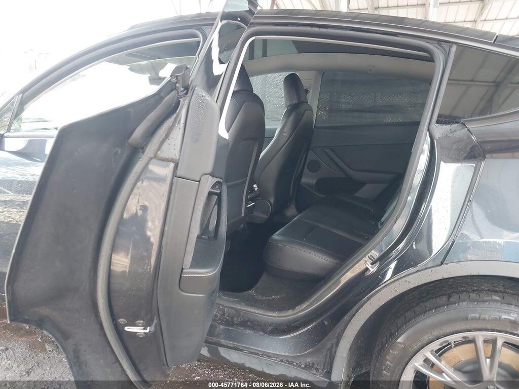 7SAYGDED7RF205673 2024 TESLA MODEL Y photo no. 8