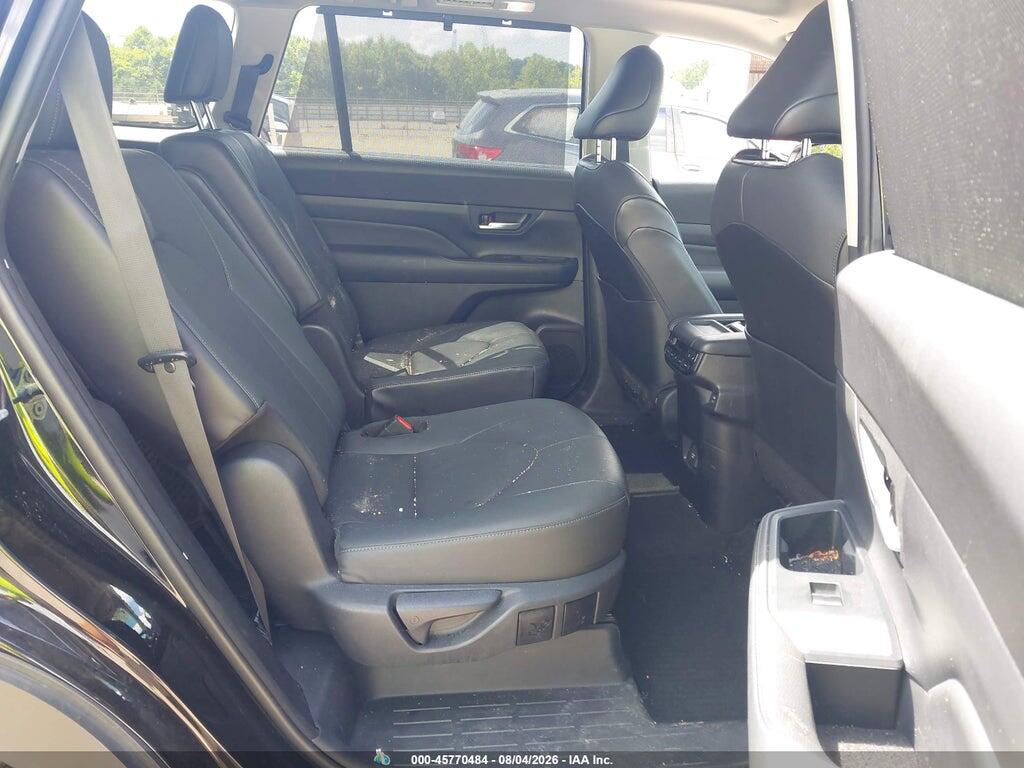 5TDAAAB55RS013207 2024 TOYOTA GRAND HIGHLANDER photo no. 8