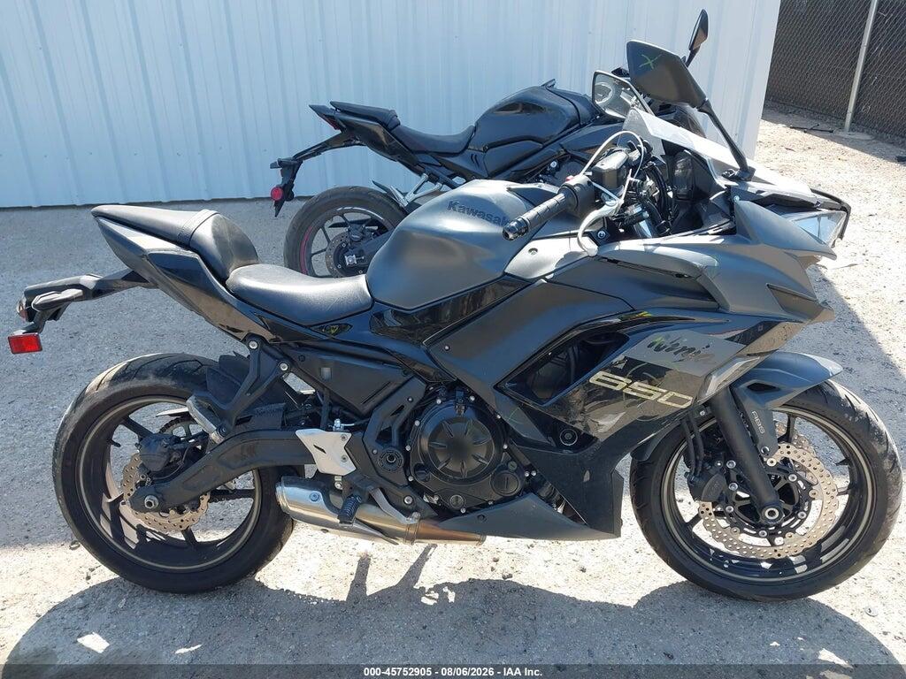 ML5EXEP16RDAB9812 2024 KAWASAKI EX650 photo no. 12