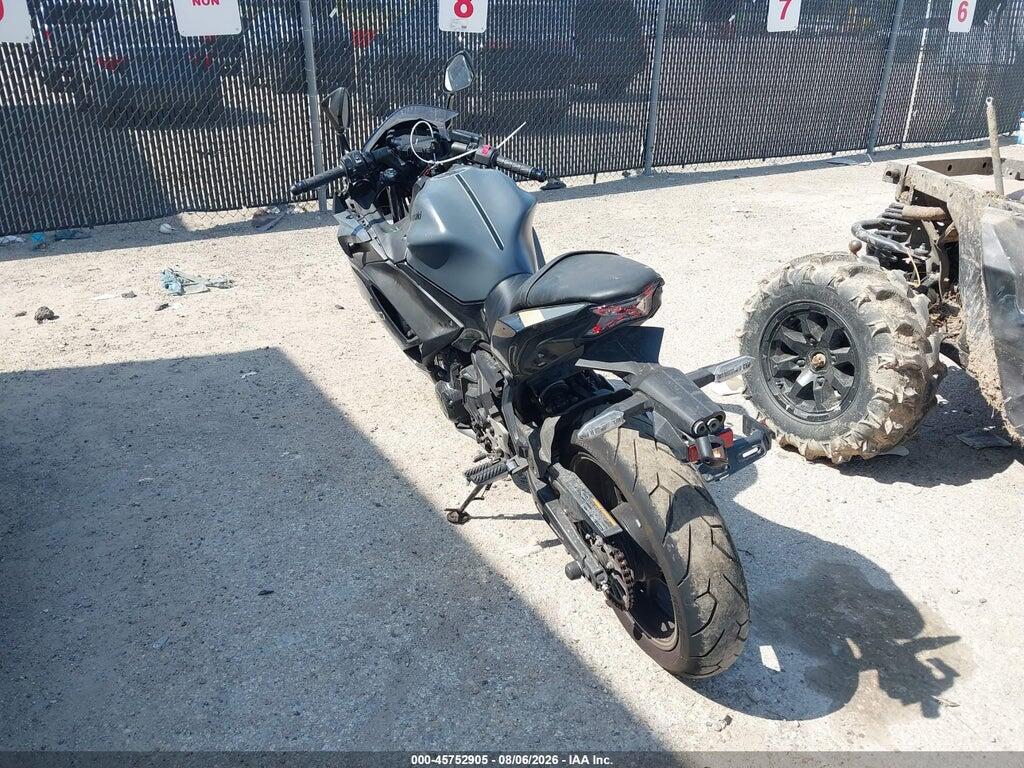 ML5EXEP16RDAB9812 2024 KAWASAKI EX650 photo no. 3