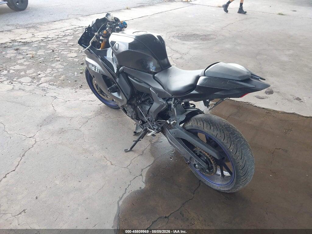 JYARM38E0SA019072 2025 YAMAHA YZFR7 photo no. 3