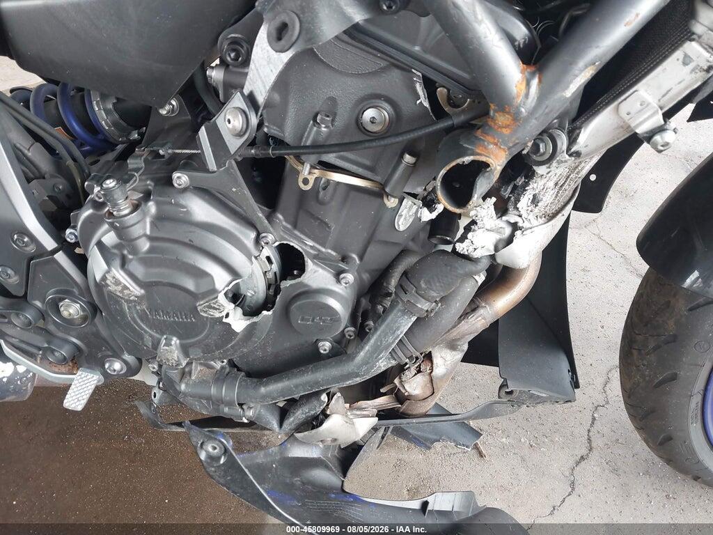 JYARM38E0SA019072 2025 YAMAHA YZFR7 photo no. 8