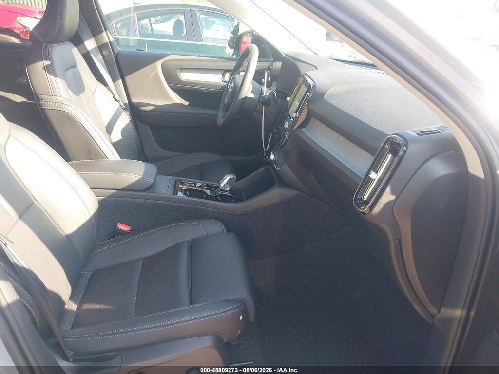 YV4L12UC0S2609331 2025 VOLVO XC40 photo no. 5