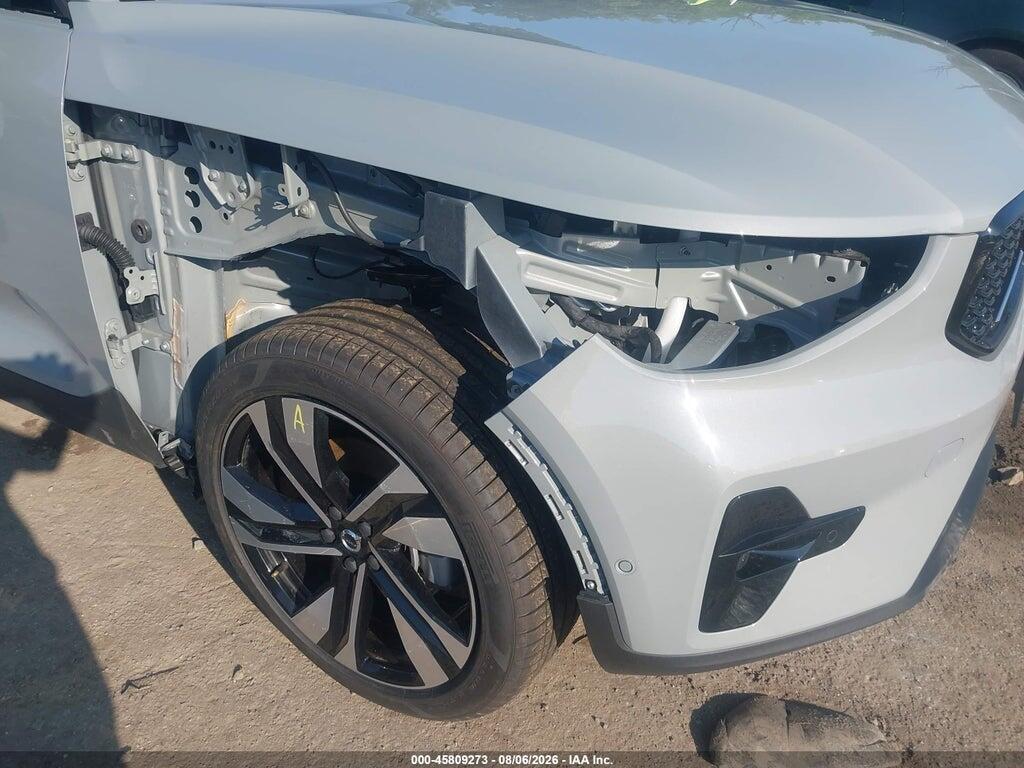 YV4L12UC0S2609331 2025 VOLVO XC40 photo no. 6