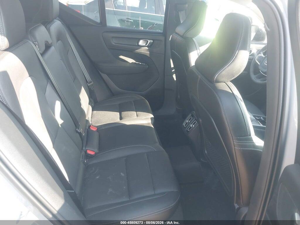 YV4L12UC0S2609331 2025 VOLVO XC40 photo no. 8