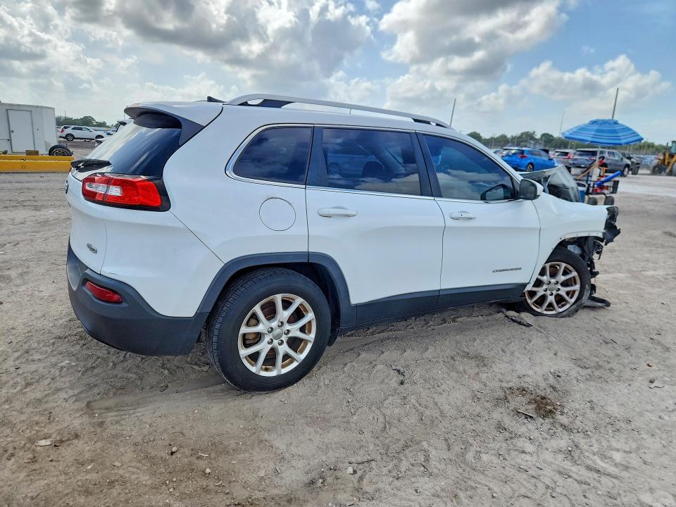 2016 JEEP CHEROKEE LATITUDE — Фото 3 из 12