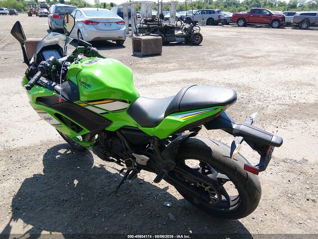 ML5EXEP15SDAF8347 2025 KAWASAKI EX650 photo no. 3